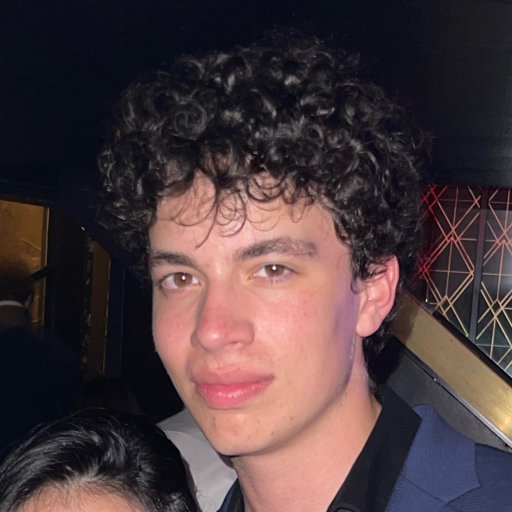 Meet your Posher, Aaron